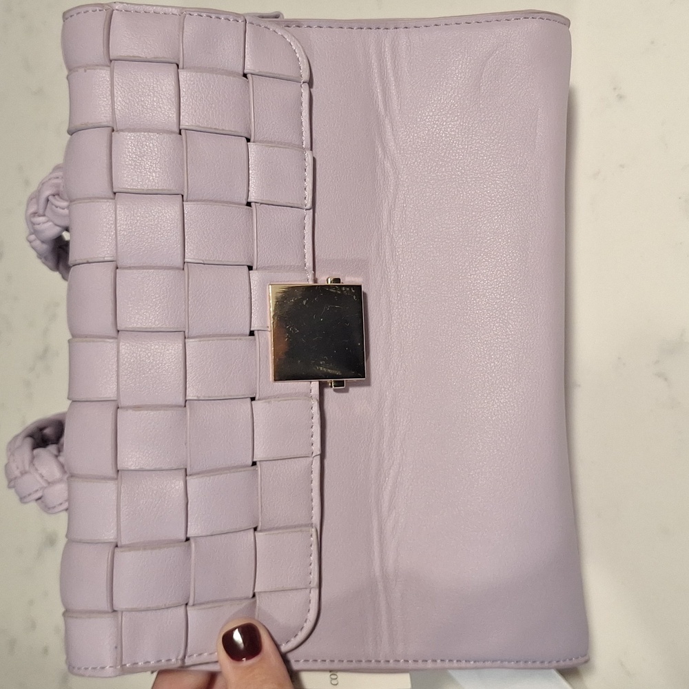 Elegant Lavender Woven Women's Bag